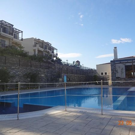 Aegea Hotel Карист Екстер'єр фото