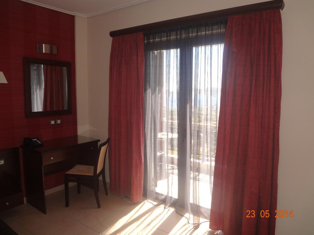 Aegea Hotel Карист Номер фото