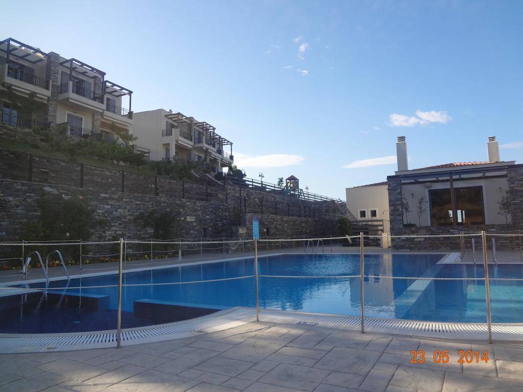 Aegea Hotel Карист Екстер'єр фото
